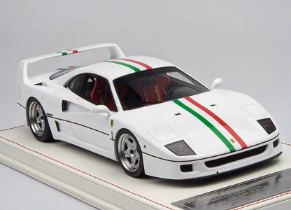 Davis & Giovanni 1/18 Ferrari F40 Resin Model – Italian Tricolore Livery – Collector Edition on Leather Base