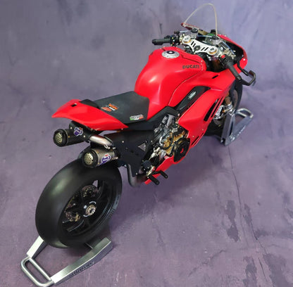 1/6 Ducati V4 Matte Red Motorcycle Resin Model | Over 310 Parts | 288-Link Metal Chain | Pre-order Available