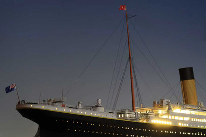 1/200 RMS Titanic Finished Model with Interior Structure – Museum-Grade Edition