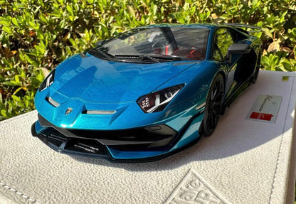 Make Up Lamborghini Aventador SVJ Blue Metallic 1/18 Resin Model