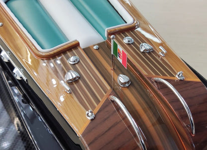 VMB 1/18 Riva Aquarama Classic Speedboat Replica Display Model