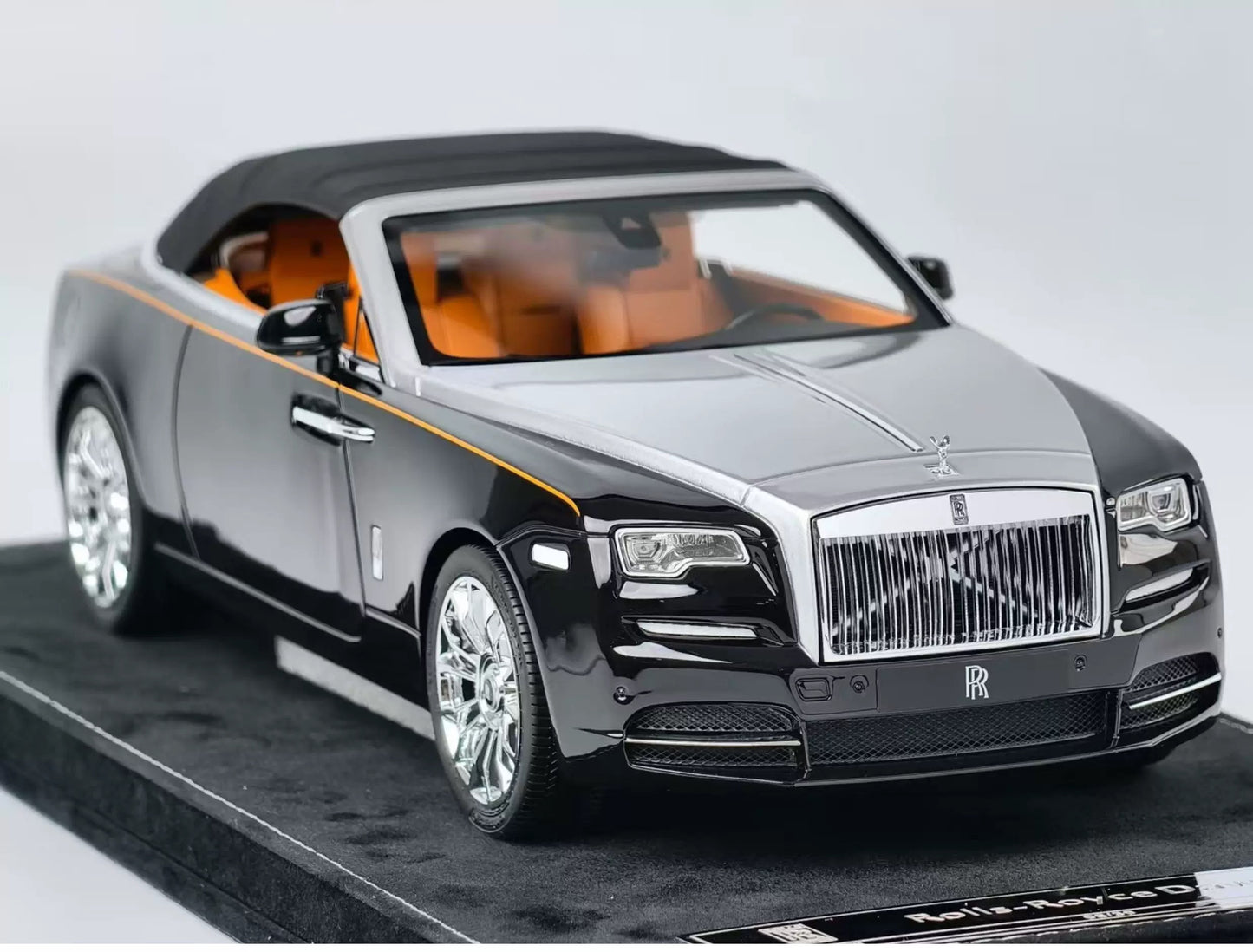 HH 1/18 Rolls-Royce Dawn Black & Silver Two-Tone Resin Model