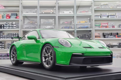 GT Spirit 1/8 Porsche 911 (992) GT3 Green Limited Edition GTS801601