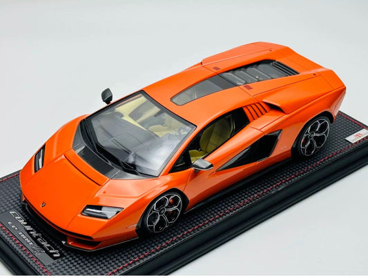 MR 1/18 Lamborghini Countach LPI 800-4 Orange Resin Model