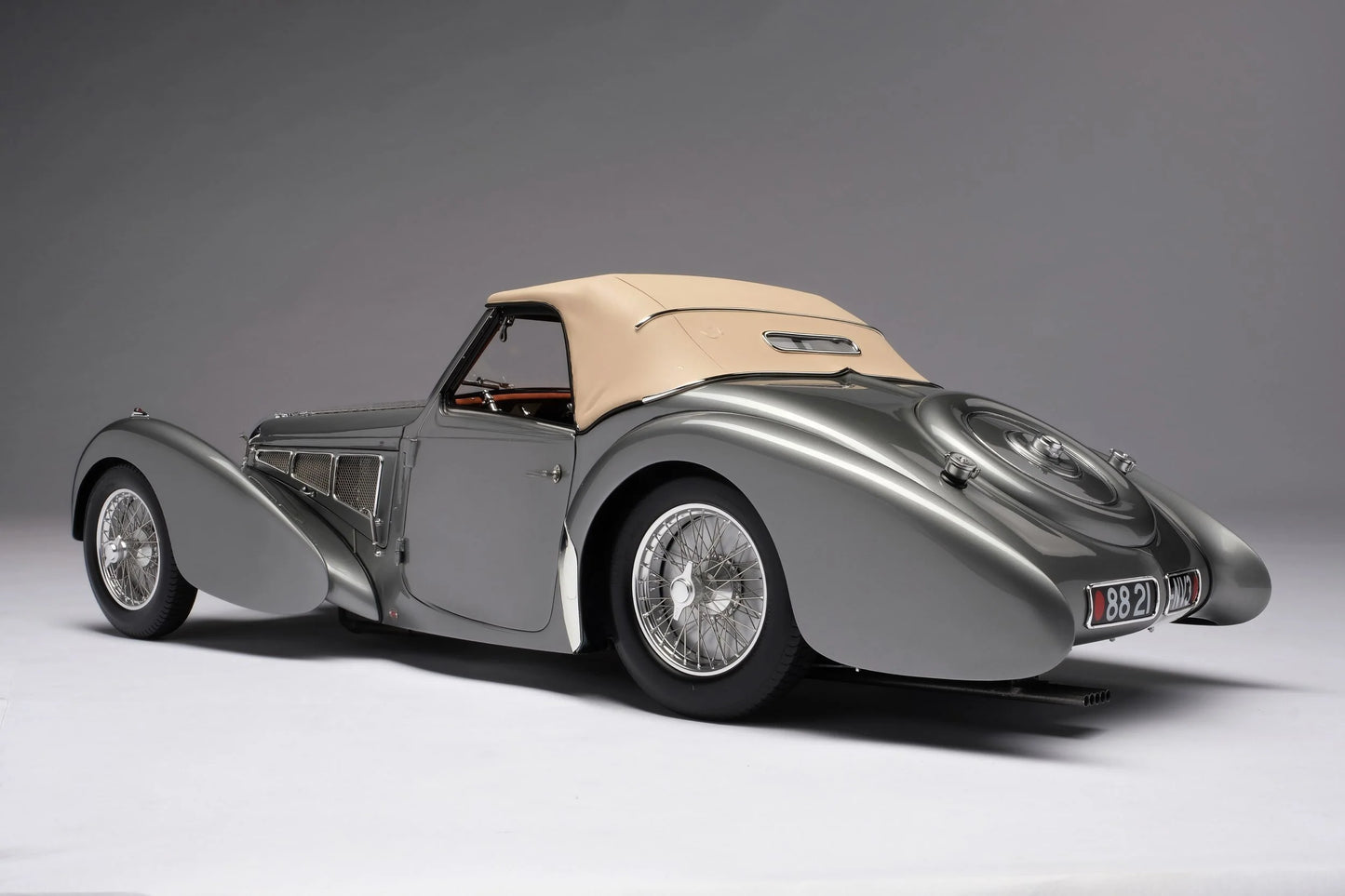 Amalgam 1/8 Bugatti Type 57SC Gangloff Roadster