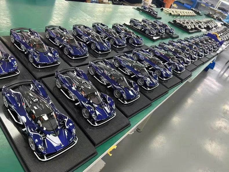 Frontiart 1/18 Aston Martin Valkyrie Silver Blue Resin Model Limited Edition