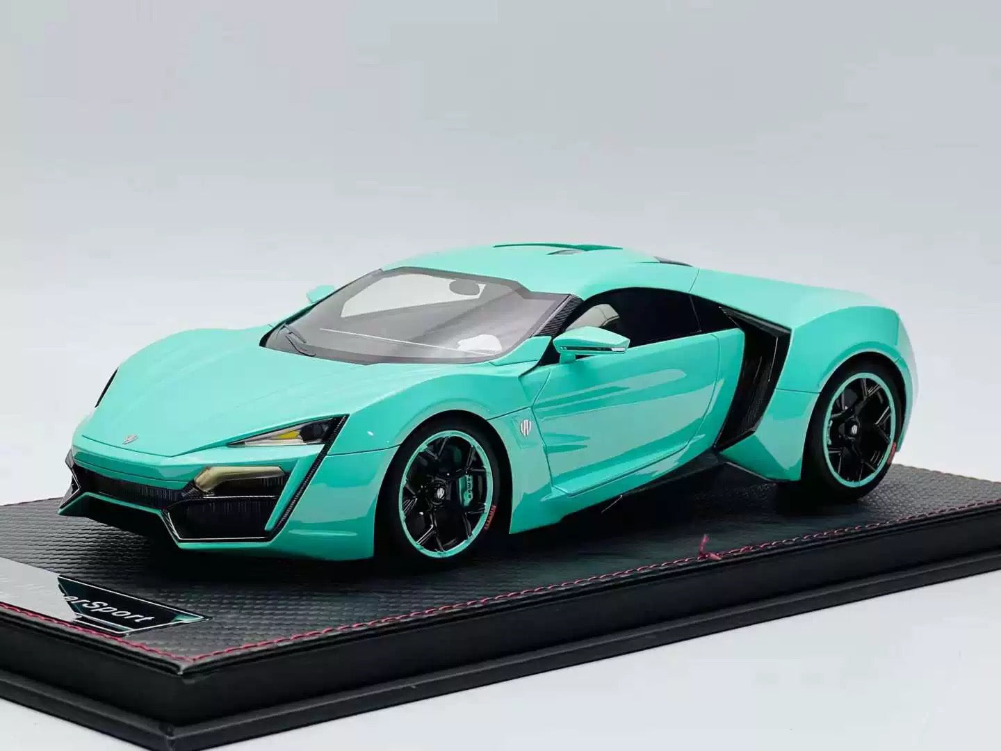 Frontiart 1/18 Lykan HyperSport Resin Limited Edition Model