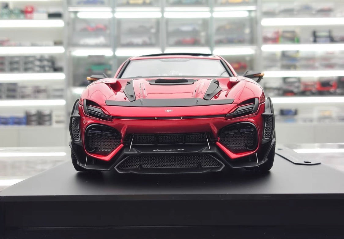 Dreamwalkers 1/18 Ferrari Accompanier D775 Purosangue Resin Model