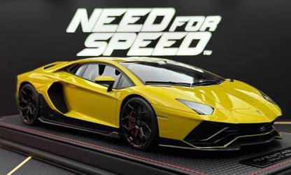 MR 1/18 Lamborghini Aventador LP780-4