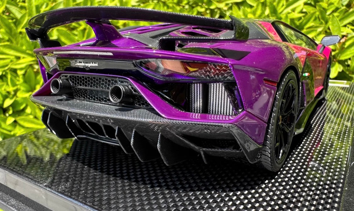 Dino Model Lamborghini Aventador SVJ Pink Chrome 1/18 Resin Model