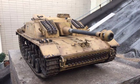 1/6 Scale WWII German StuG III Ausf.F Assault Gun Tank Model