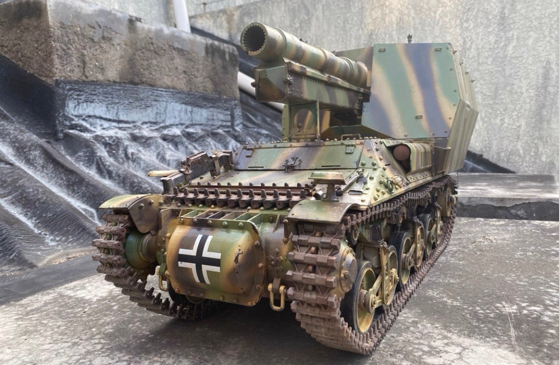 1/6 Sd.Kfz.135 Hummel 15cm Self-Propelled Howitzer Model