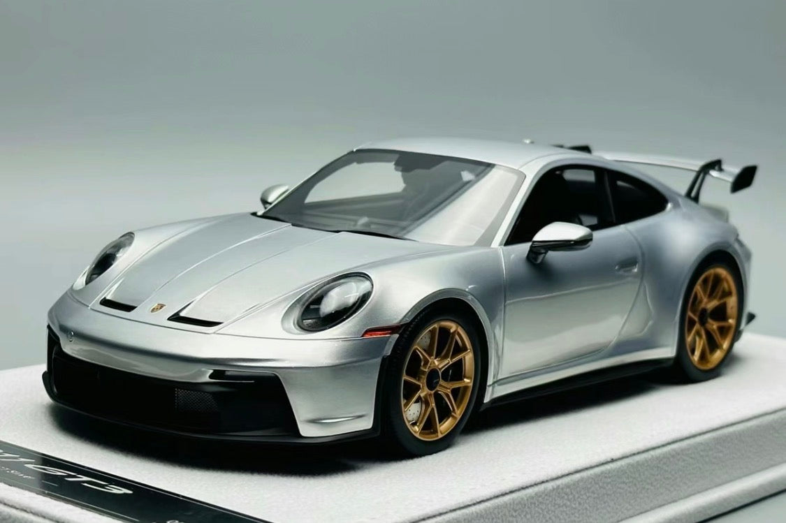 FuelMe Porsche 911 GT3 992 Silver Gold Wheels Limited 10 1/18 Resin Model