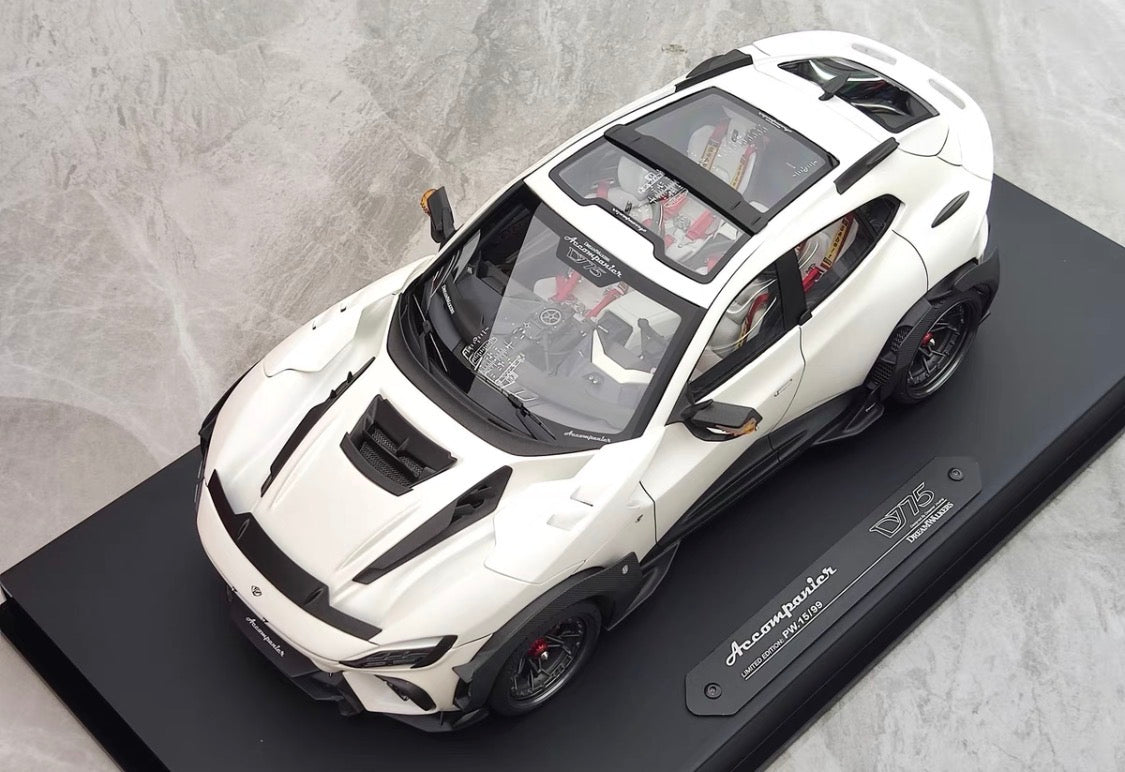 Dreamwalkers 1/18 Ferrari Accompanier D775 Pearl White Resin Model