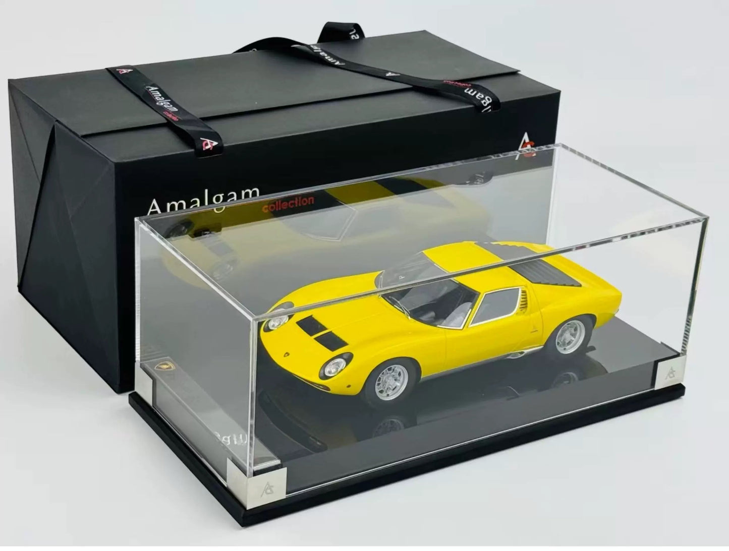 Amalgam 1/18 Lamborghini Miura P400 SV Resin Model