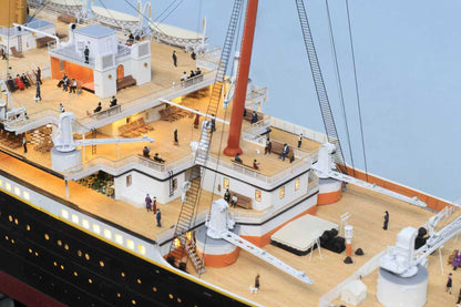 1/200 RMS Titanic Finished Model with Interior Structure – Museum-Grade Edition
