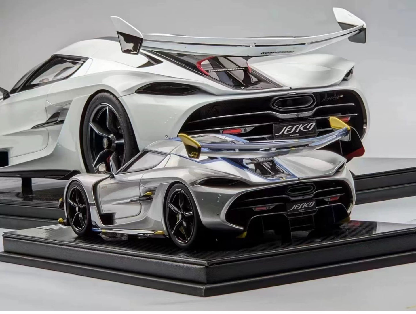 Frontiart 1:8 Koenigsegg Jesko Crystal White Resin Model with Display Case