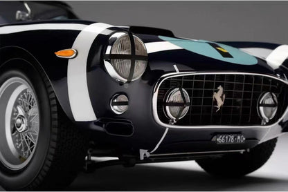 Amalgam 1/8 Ferrari 250 GTB SWB 1961 Resin Model