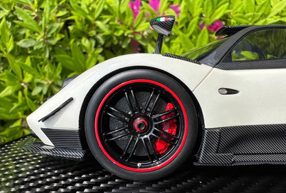 Kash 1/18 Pagani Zonda Cinque Exposed Carbon White Limited Edition