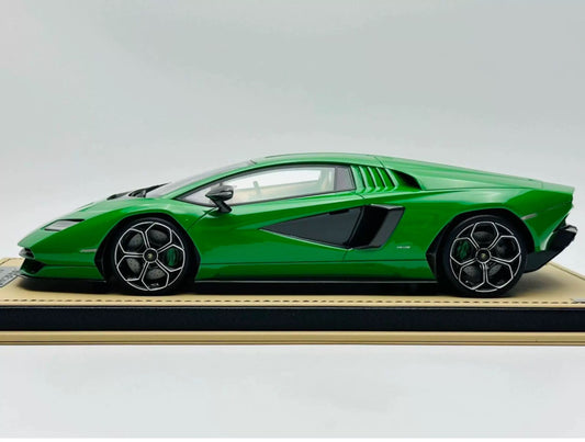 MR 1/18 Lamborghini Countach LPI 800-4 Green Resin Model