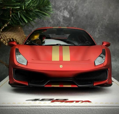 MR Collection 1/18 Ferrari 488 Pista Christmas Edition Red Limited 39