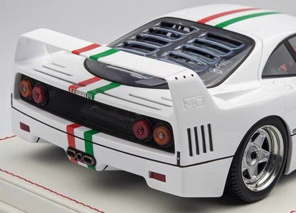 Davis & Giovanni 1/18 Ferrari F40 Resin Model – Italian Tricolore Livery – Collector Edition on Leather Base