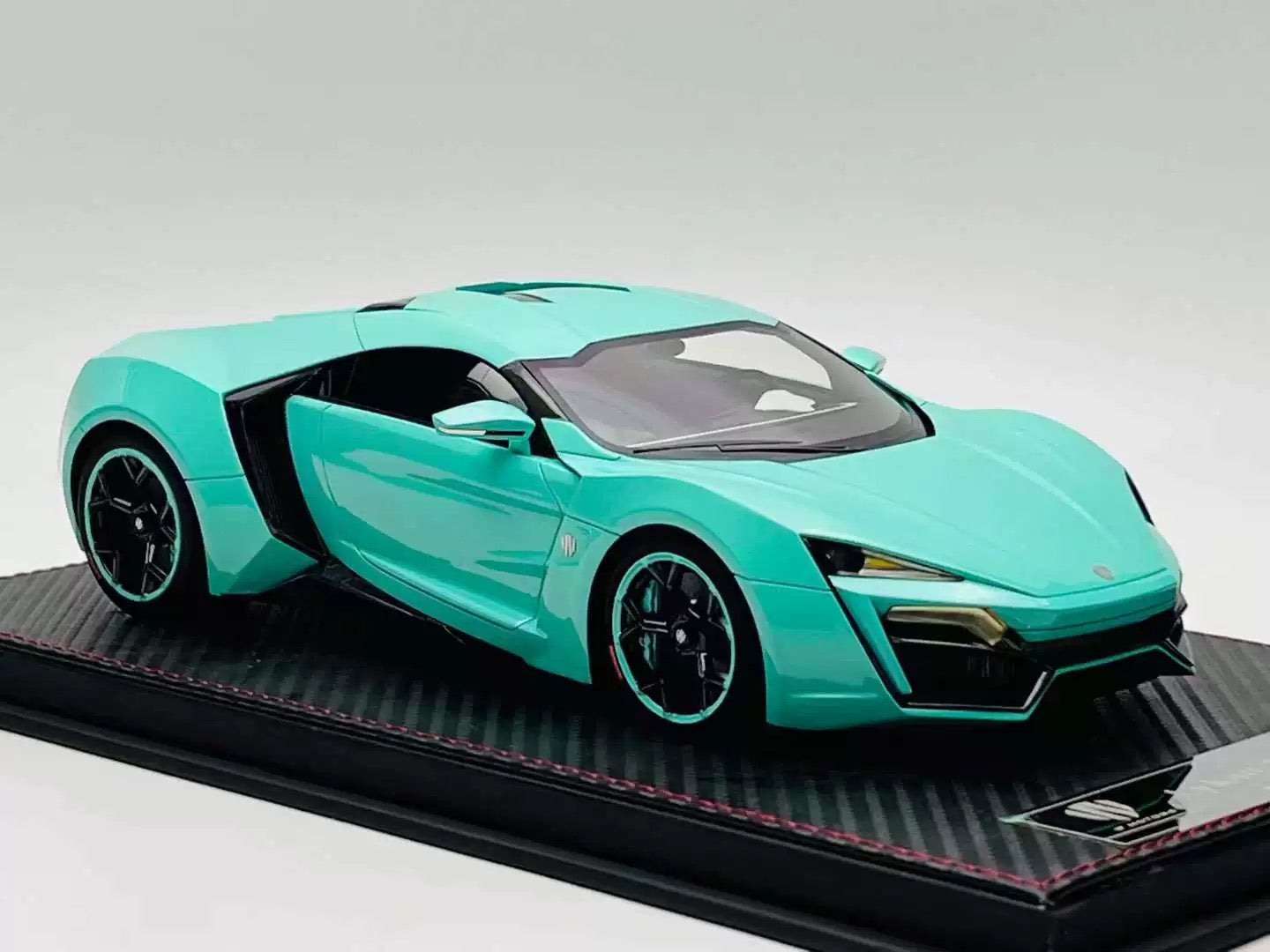 Frontiart 1/18 Lykan HyperSport Resin Limited Edition Model