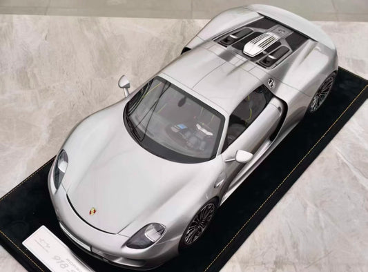 HH Model 1/8 Porsche 918 Spyder Silver Resin Model