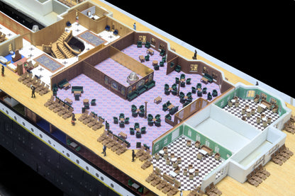 1/200 RMS Titanic Finished Model with Interior Structure – Museum-Grade Edition