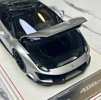 DM DinoModel 1/18 Ferrari 488 Pista Fully Open Resin Silver No.01