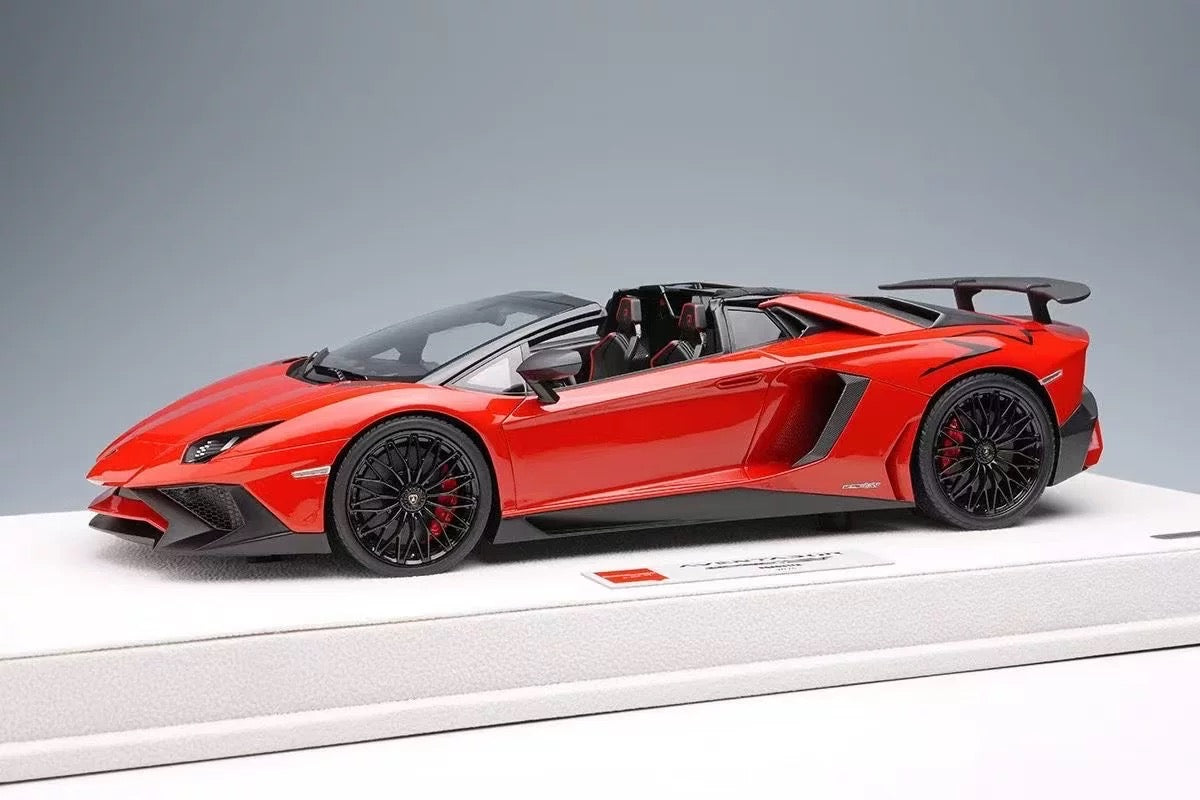 Make Up 1/18 Lamborghini Aventador LP750-4 SV Roadster Resin Model