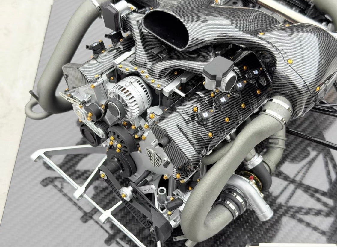 FA 1/6 Koenigsegg One:1 Engine Scale Model