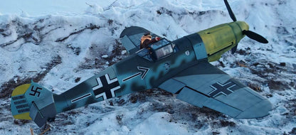 Pre-Order BF-109G-6 1/6 Scale Museum Display Cockpit Scene Hartmann / Galland Tribute Edition