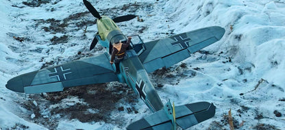 Pre-Order BF-109G-6 1/6 Scale Museum Display Cockpit Scene Hartmann / Galland Tribute Edition