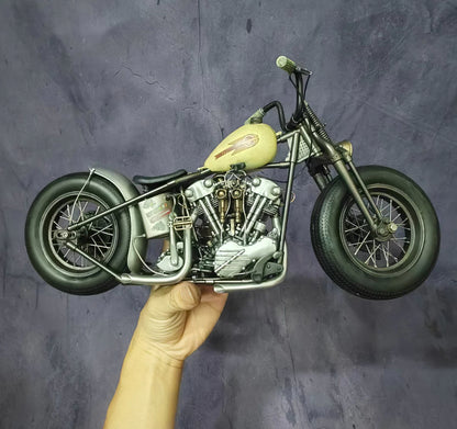 1/6 Custom Harley Bobber Motorcycle Resin Kit | 288 Metal Chain Links | Hand-assembled