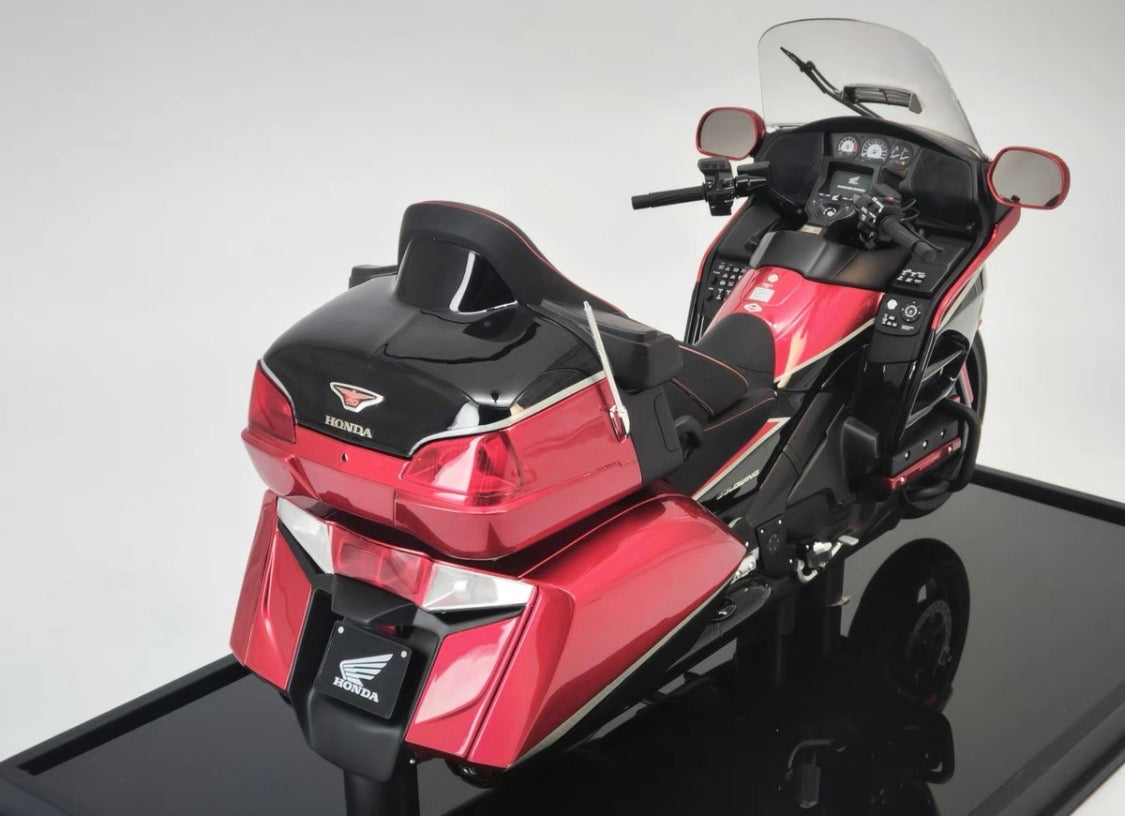 MH 1/6 Honda Gold Wing GL1800 Touring Motorcycle Resin Model