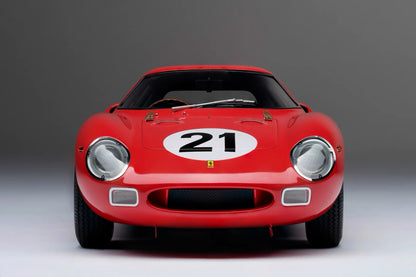 Amalgam 1/18 Ferrari 250 LM 1965 Le Mans Winner No.21 Resin Model