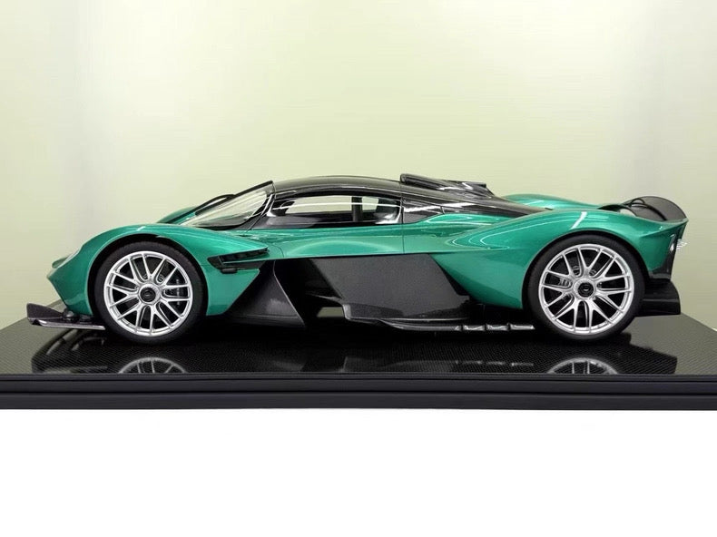 Frontiart 1/8 Aston Martin Valkyrie Green Resin Model Limited Edition