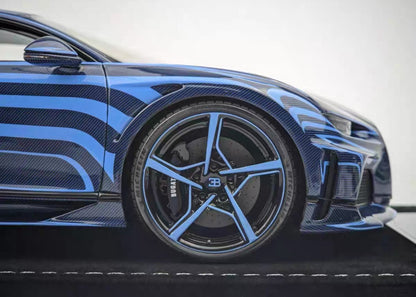 HH 1/18 Bugatti Chiron Super Sport Blue Carbon Fiber Finish Resin Model – Limited Edition Collectible