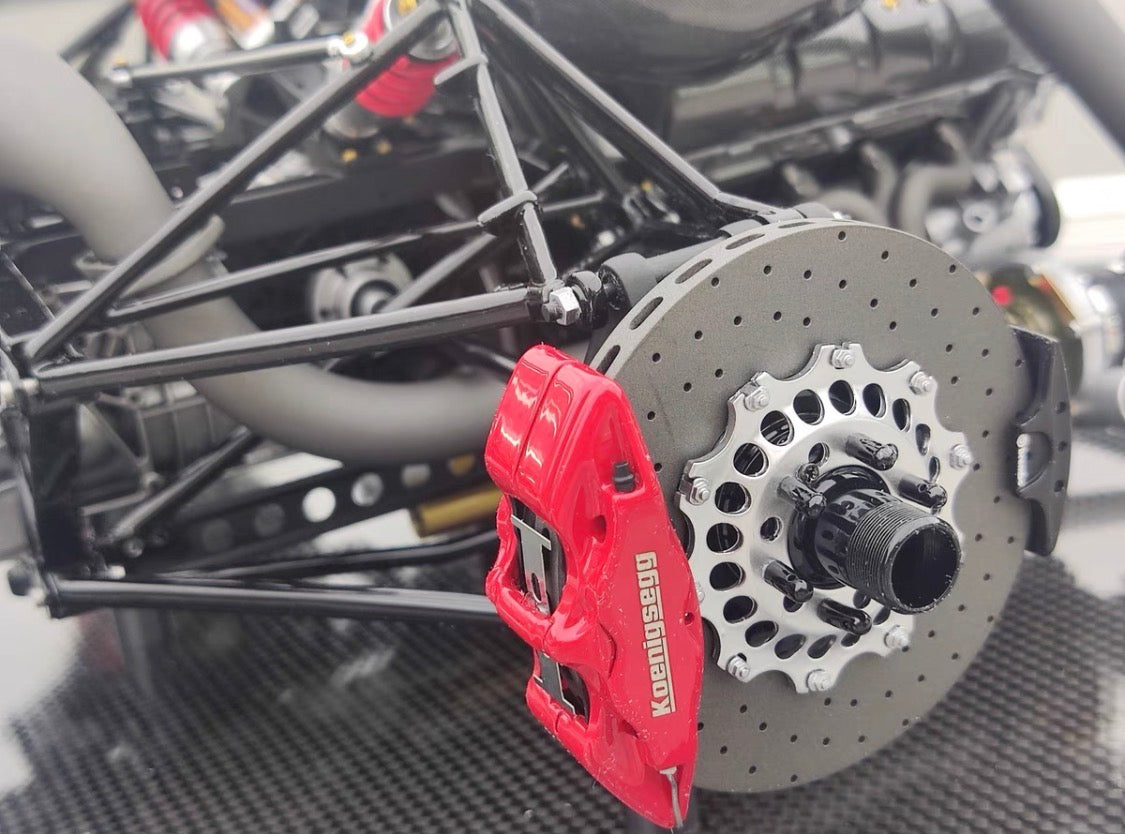 Frontiart 1/6 Koenigsegg Agera RS Engine Scale Model