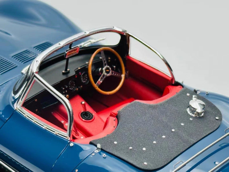 Amalgam 1/18 Jaguar XKSS Resin Model