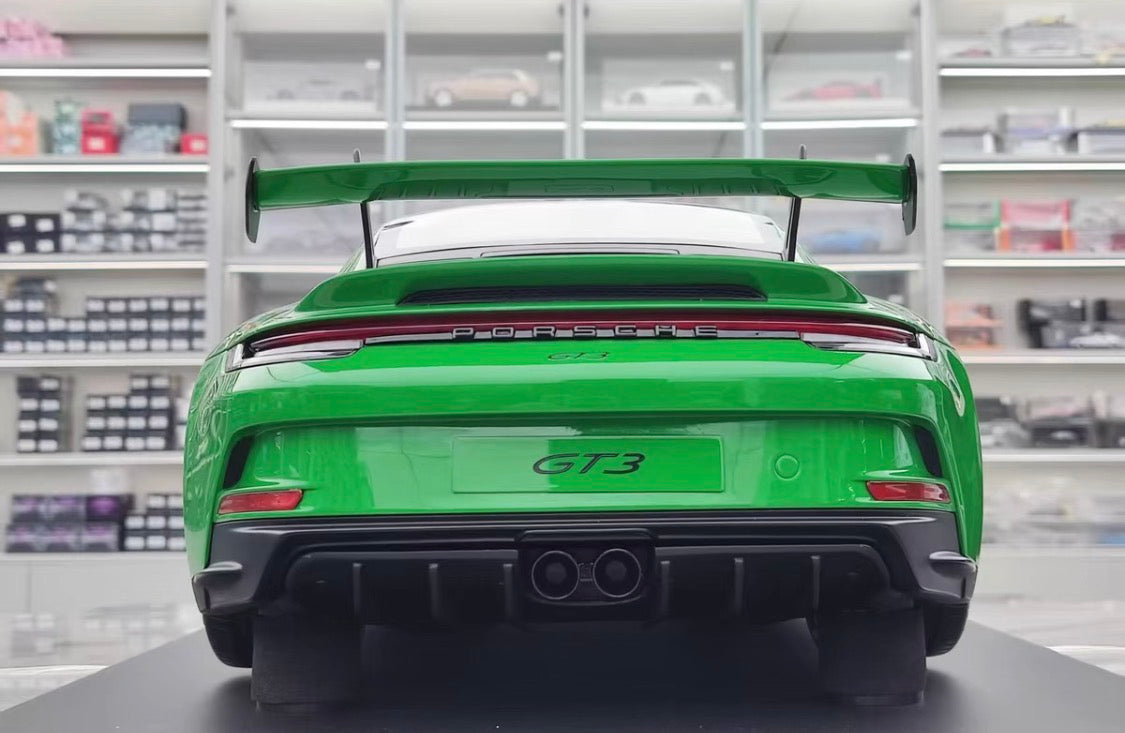 GT Spirit 1/8 Porsche 911 (992) GT3 Green Limited Edition GTS801601