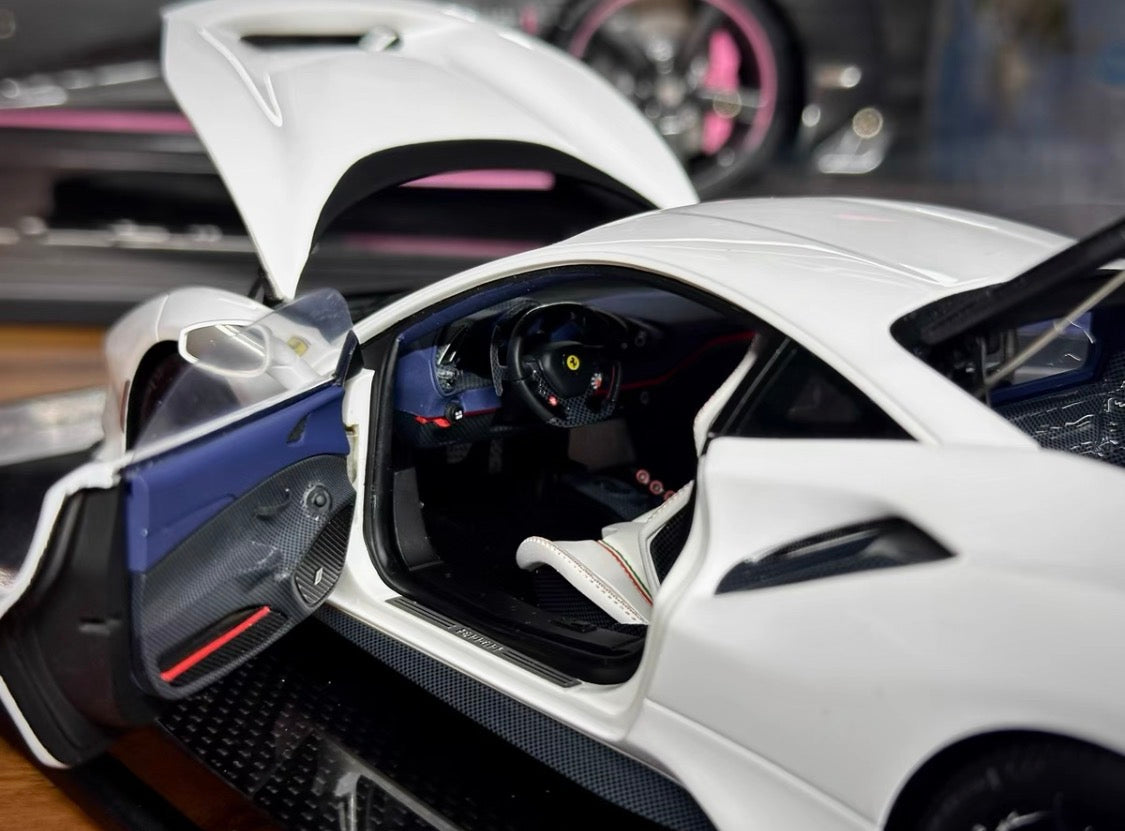 DM PRO 1/18 Ferrari 488 Pista Fully Open Resin White Model