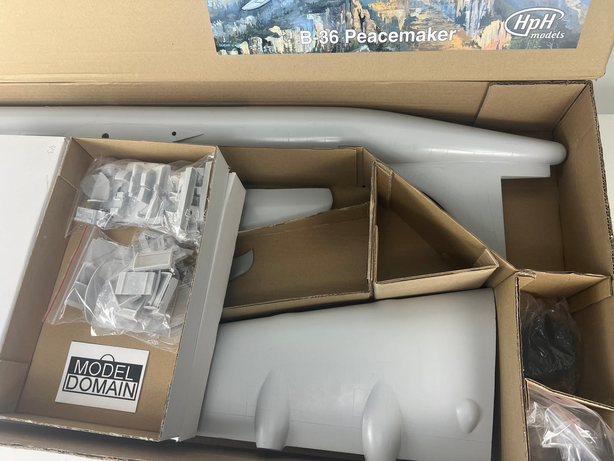 HPH Models Convair B-36 Peacemaker 1:48 - a large kit