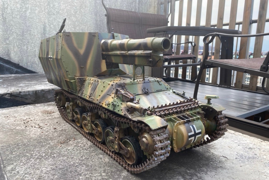 1/6 Sd.Kfz.135 Hummel 15cm Self-Propelled Howitzer Model