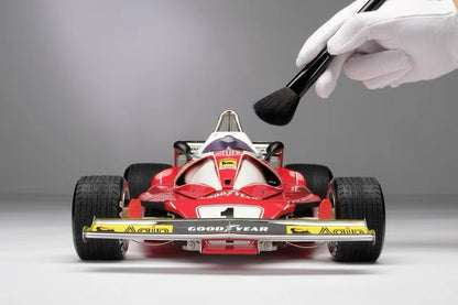 Amalgam 1/8 Ferrari 312 T2 1976 Niki Lauda Resin Model