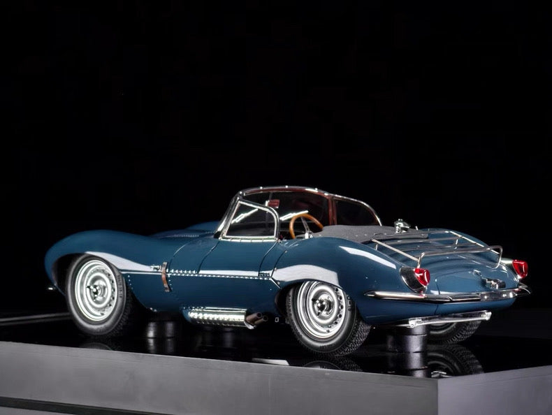 Amalgam 1/18 Jaguar XKSS Resin Model
