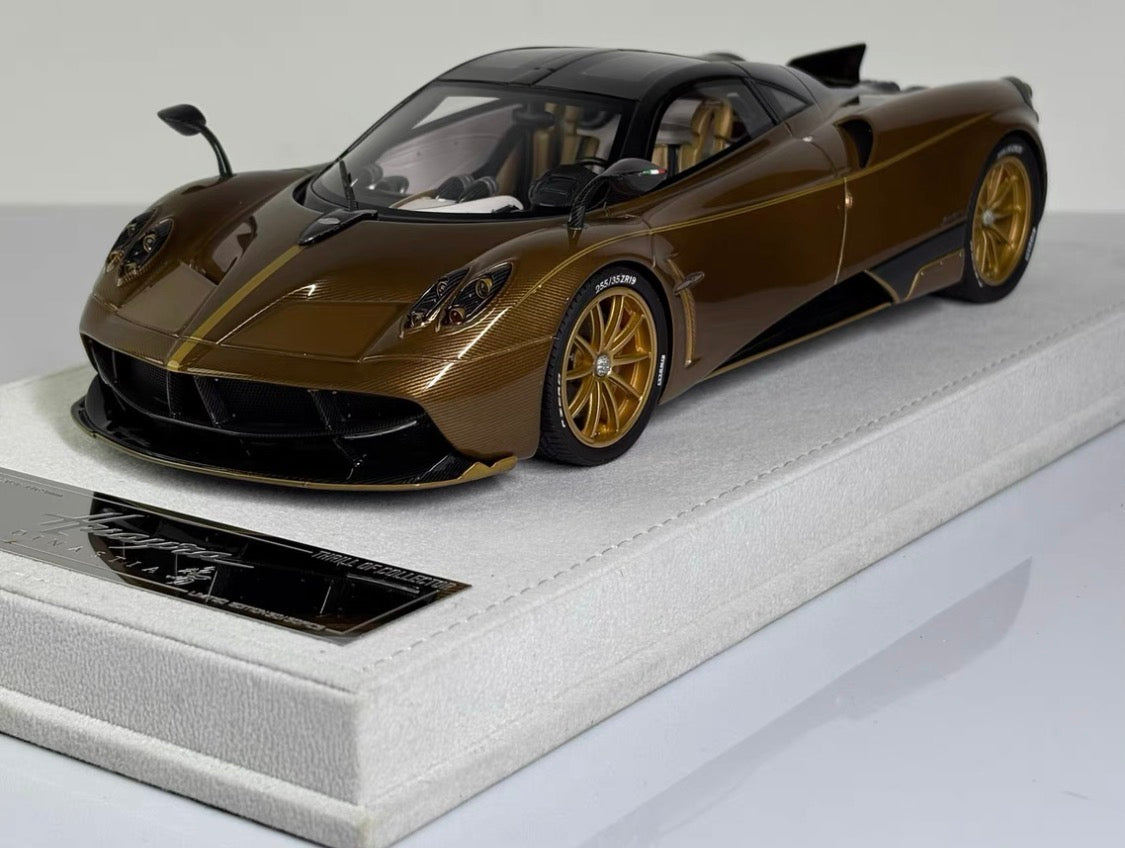 FuelMe Pagani Huayra Brown Carbon Gold Wheels 1/18 Diecast Model