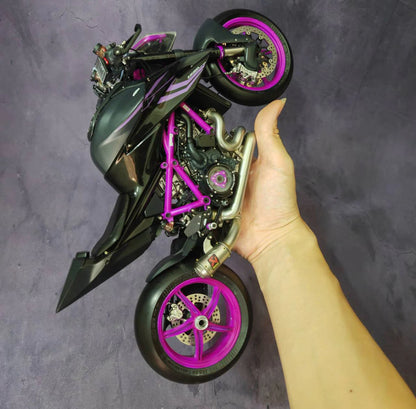 1/6 KTM1290 Super Duke Resin Motorcycle Model – Pre-order