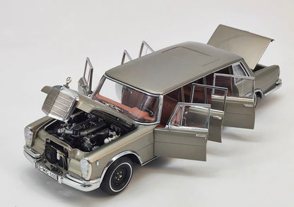 CMC 1/18 Mercedes-Benz Pullman Limousine Gold Sunroof Diecast Model